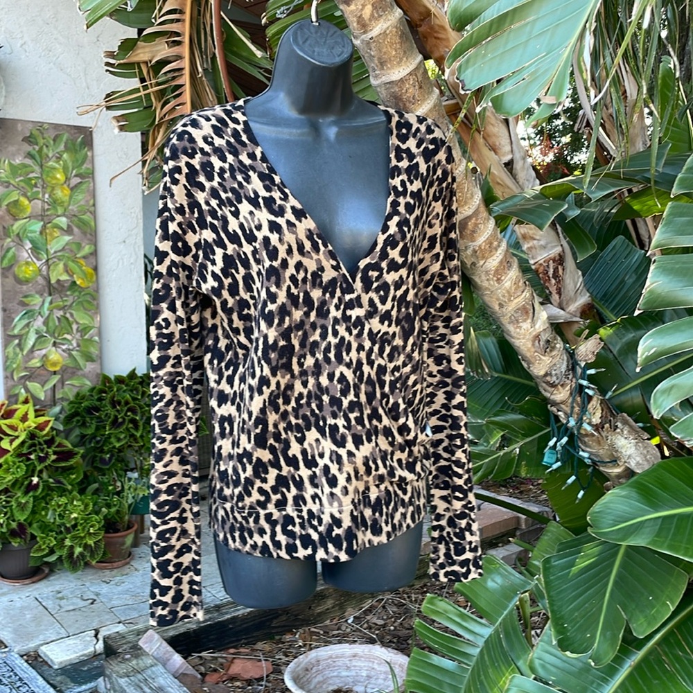 Halogen leopard print spring weight wrap sweater